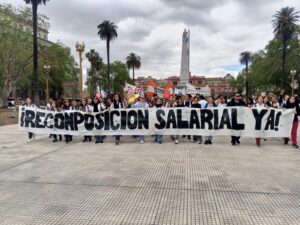 Vamos al congreso de la Federación de Profesionales de CABA por un plan de lucha hasta conquistar la recomposición salarial