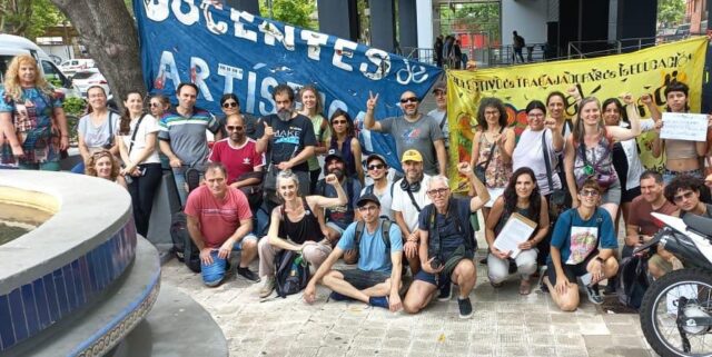 Docentes de Educación Superior Artística marcharon a La Plata contra la Resolución 6.179