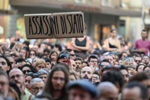 Otro asesinato policial desata protestas populares en Italia