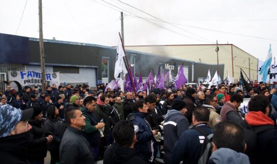 Tierra del Fuego: huelga docente y despidos en el gremio metalúrgico