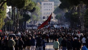 La rebelión albanesa en una Europa en llamas
