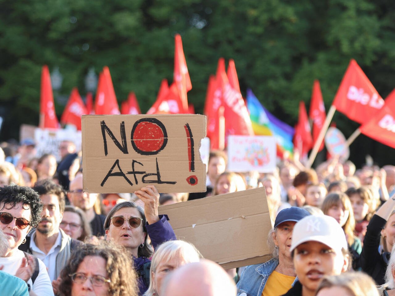 Elecciones regionales alemanas: la ultraderecha crece, en Berlín se encienden focos de resistencia