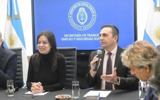 El Consejo del Salario, el ajuste sin fondo y la nueva entrega de la CGT y la CTA