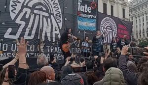 Todos al festival del heavy metal por Fate