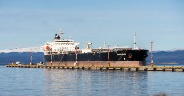 Fuera el barco imperialista inglés de Ushuaia: Milei y Melella, socios en el negocio del saqueo petrolero