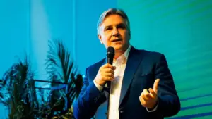 “Oficina de la Fe” en el gobierno de Córdoba: “el curso derechista del peronismo no tiene limites”