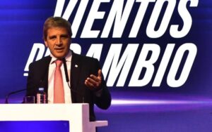 La UIA se queja, pero banca el ajuste antiobrero de Milei