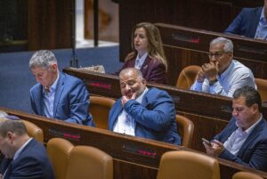 Israel: prohíben a los partidos "árabes" presentarse a elecciones