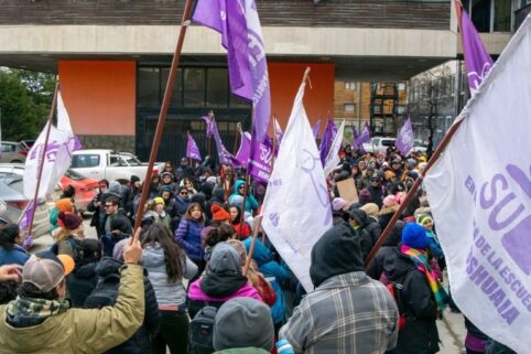 Tierra del Fuego: 12 días de huelga docente