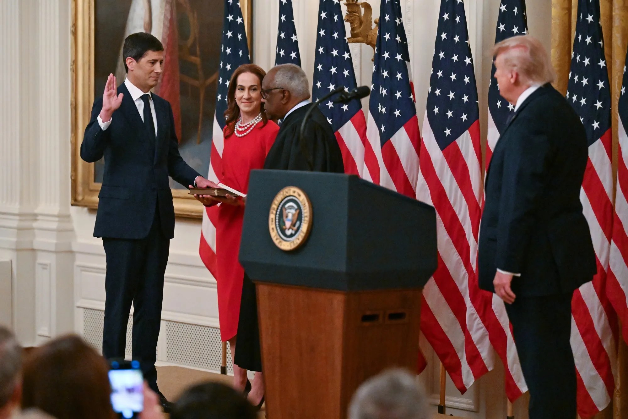 Estados Unidos: tasas más altas, bonos y dólar en caída y una deuda fuera de control