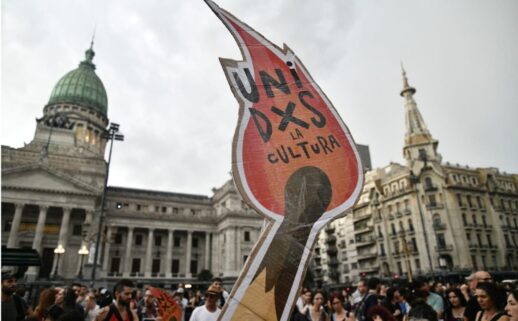 Cacerolazo nacional histórico de la cultura