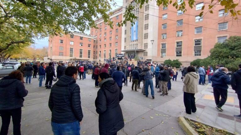 judiciales-de-mendoza-en-paro