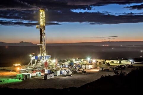 El "milagro energético" de Milei se sostiene sobre el saqueo y el endeudamiento obrero