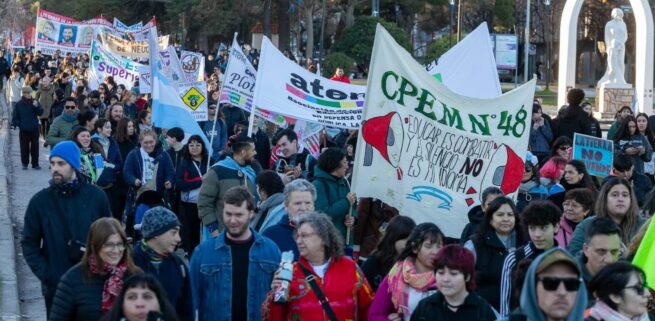 Neuquén: miles dijeron no a la entrega y el saqueo