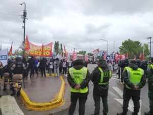 Gran actividad de repudio a la visita de Milei en Neuquén