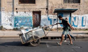 Argentina va a una recesión que pagamos los trabajadores