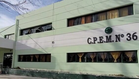 Zapala: El gobierno de Figueroa  expone a estudiantes y trabajadores de la educación a obras de demolición