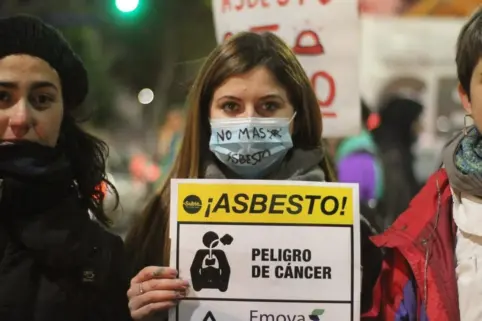 Emova envenena a sus trabajadores con asbesto y luego da charlas sobre compromiso ambiental en las escuelas