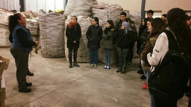 estudiantes visitan la planta de Coreme en Mendoza