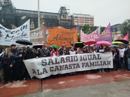 En el marco del paro provincial, la docencia de San Fernando paró conmovida por la situación de la Secundaria 14