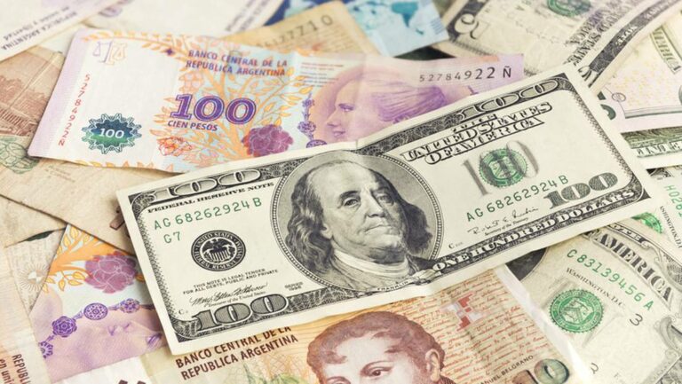dolares devaluacion moneda