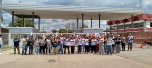 El paro y la permanencia de los trabajadores de Ecocarnes arranca el pago de los salarios