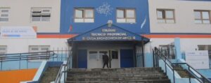 Ushuaia: acampe de estudiantes secundarios por problemas edilicios
