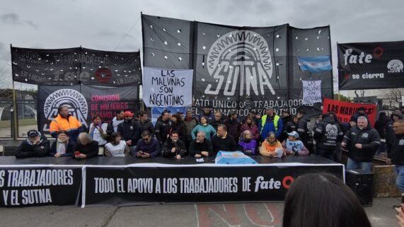 "Acompañar a los trabajadores de Fate es defender la lucha de toda la clase obrera"