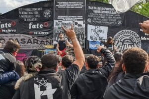 Músicos y artistas del heavy metal en un enorme apoyo a los trabajadores de Fate