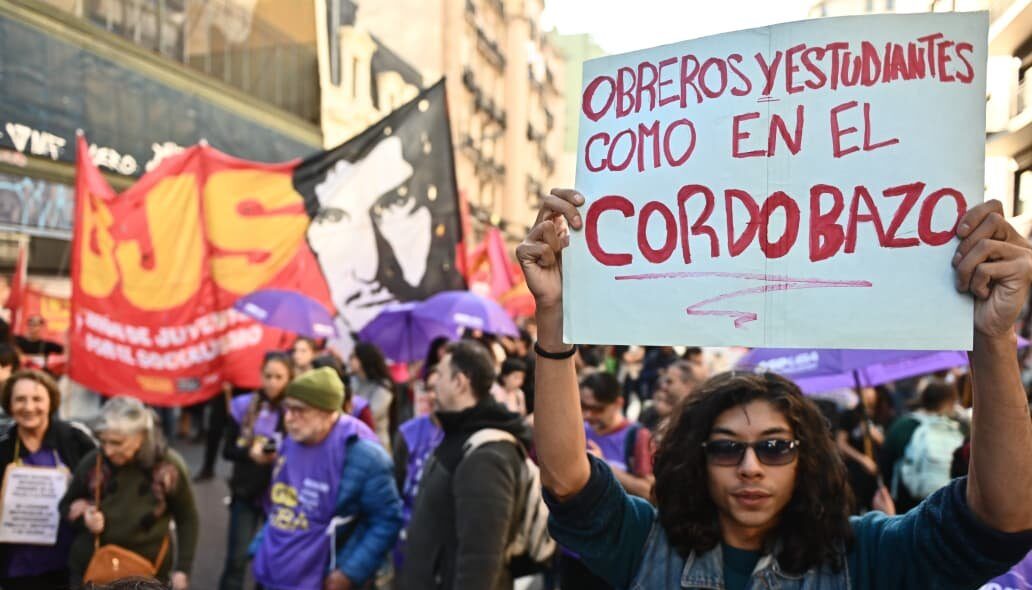 Los estudiantes universitarios tenemos que llenar de bronca las calles de todo el país