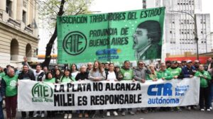 Sobre el paro con movilización de ATE a la Legislatura