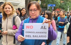 "Me sobra mes al final del sueldo": 7 de cada 10 trabajadores se queda sin plata antes del 20 de cada mes en Córdoba
