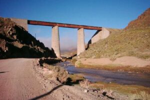 La tragedia silenciosa de la Puna: ajuste, miseria social y el "Puente de la Solución"