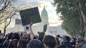 El 15 de octubre los estudiantes vamos al Congreso en defensa de la universidad y contra la entrega de tierras